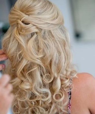 curly blond bridesmaid hair