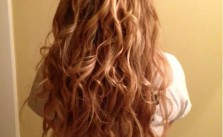 Long Wavy Blonde Hairstyle