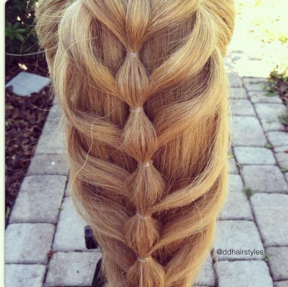 Bubbled cage braid