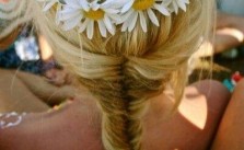 Fishtail with Daisies