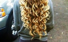 Blone Wand Curls
