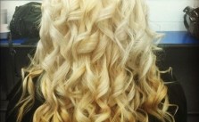 Salon Blonde Curls