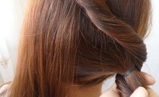 Pretty Twisted Side Ponytail