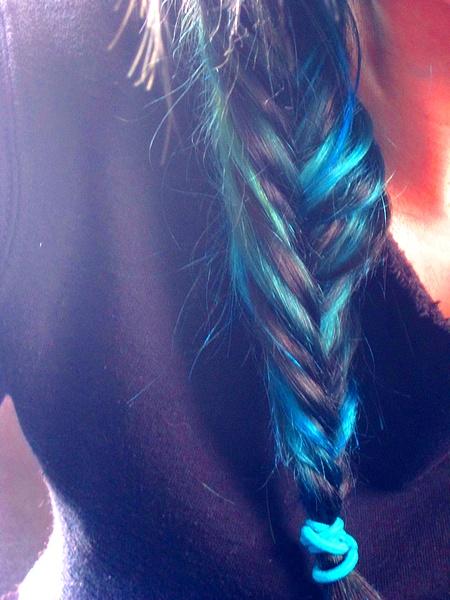 turquoise fishtail braid