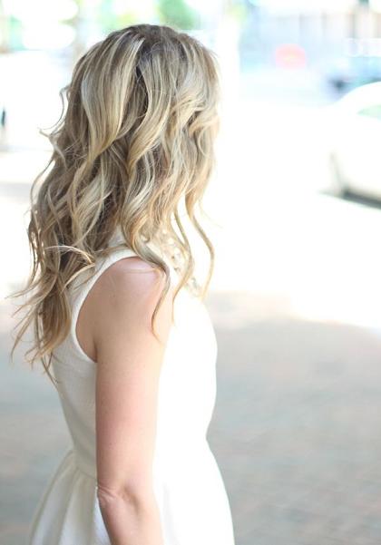 An easy, loose wave style is perfect for any occasion.