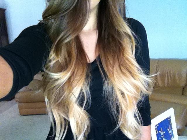Brown-blonde ombre hair