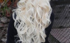 Full & Messy Curls
