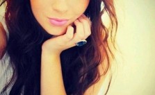 Soft Makeup Messy Hair