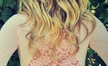 Messy Blonde Waves