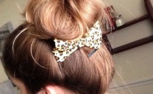 Messy Bun & Bow