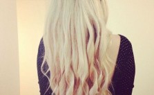 Relaxed Blonde Curls